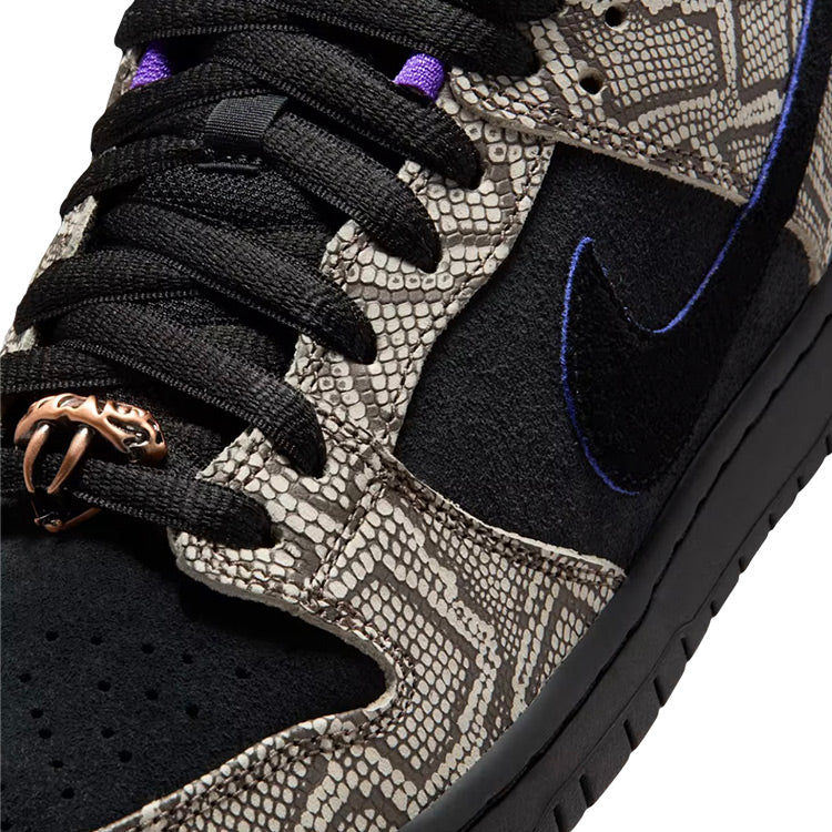 NikeSB - Dunk Low Pro x Dashawn Jordan 'Copperhead' - String/Black-Bright Spruce/