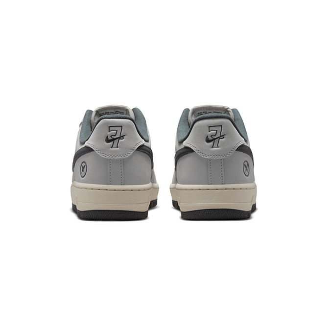 NikeSB - Air Force 1 x Yuto - White/Iron Grey-White