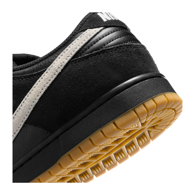NikeSB - Dunk Low Pro - Black/White-Black/Gum