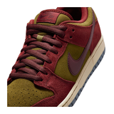 NikeSB - Dunk Low Pro - Dark Team Red/Burgundy Crush-Olive Flak