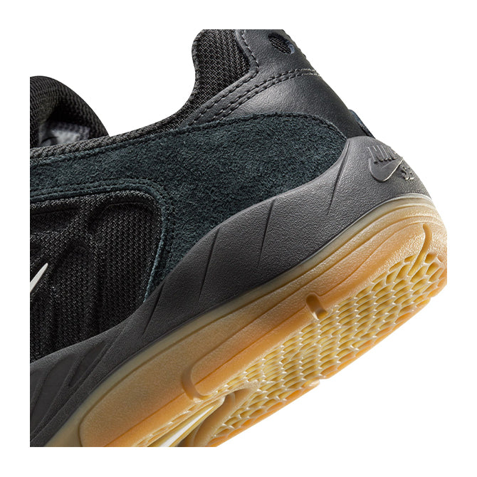 NikeSB - Vertebrae - Black/Summit White/Anthracite